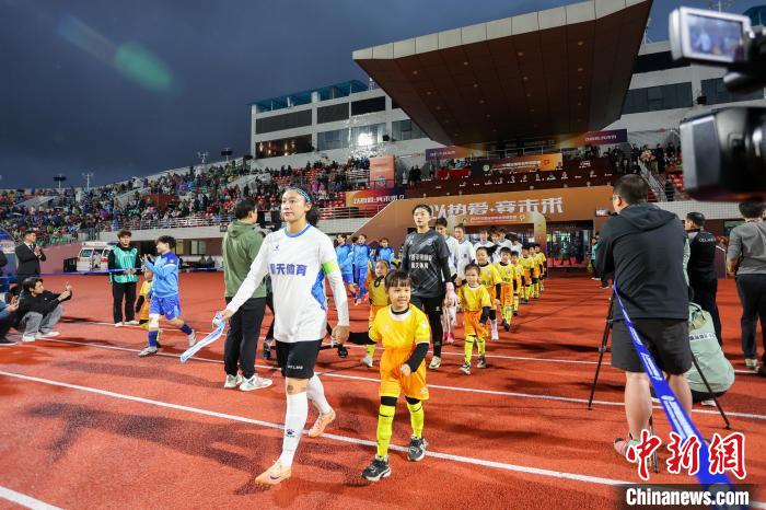 广西平果女足3-1力克越南广宁省队 激情对决点燃