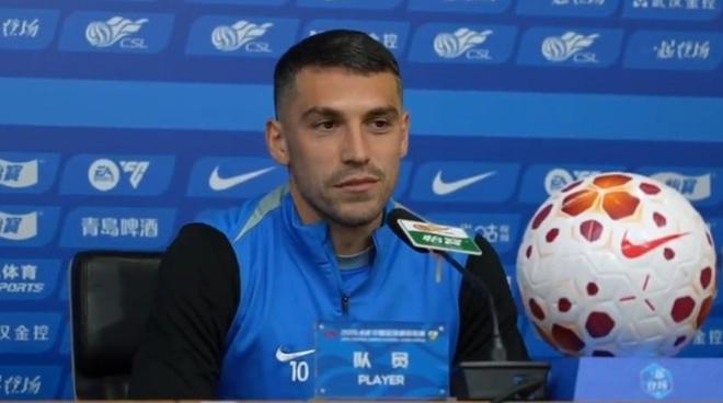 斯坦丘战旧主：感谢武汉球迷回忆夺冠往事