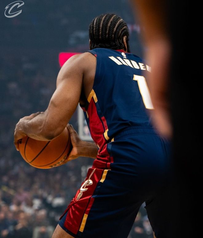 哈登24助攻创赛季新高 骑士大胜热火锁定胜局