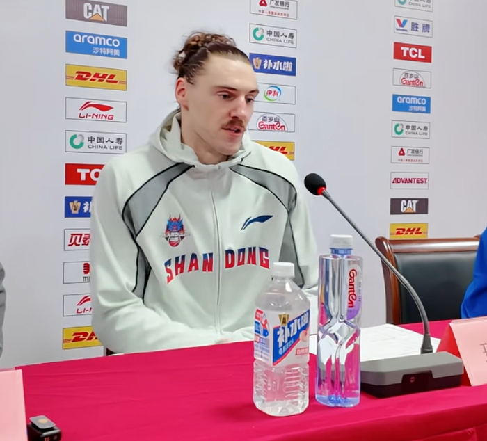 山东男篮惨败宁波邱彪痛斥球队表现低迷