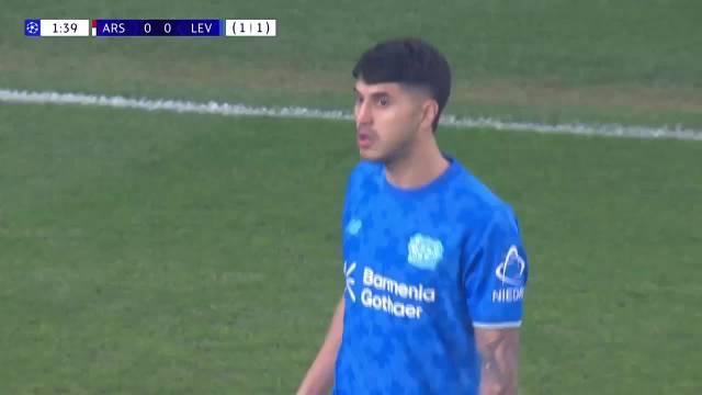 阿森纳力克勒沃库森 赖斯破门助球队取胜边裁意